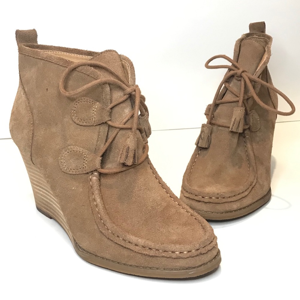 {LUCKY BRAND} "Yaney" Suede Wedge Lace Up Tan
